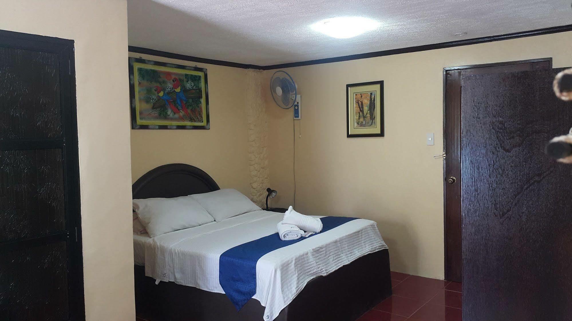 Treasure Island Resort Olongapo Εξωτερικό φωτογραφία